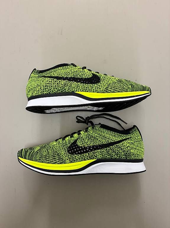 Nike Scarpe da uomo: Nie getragene Nikes / Grösse 42 – Nuovo (secondo la descrizione) da Kloten venduto da Boki_1987
