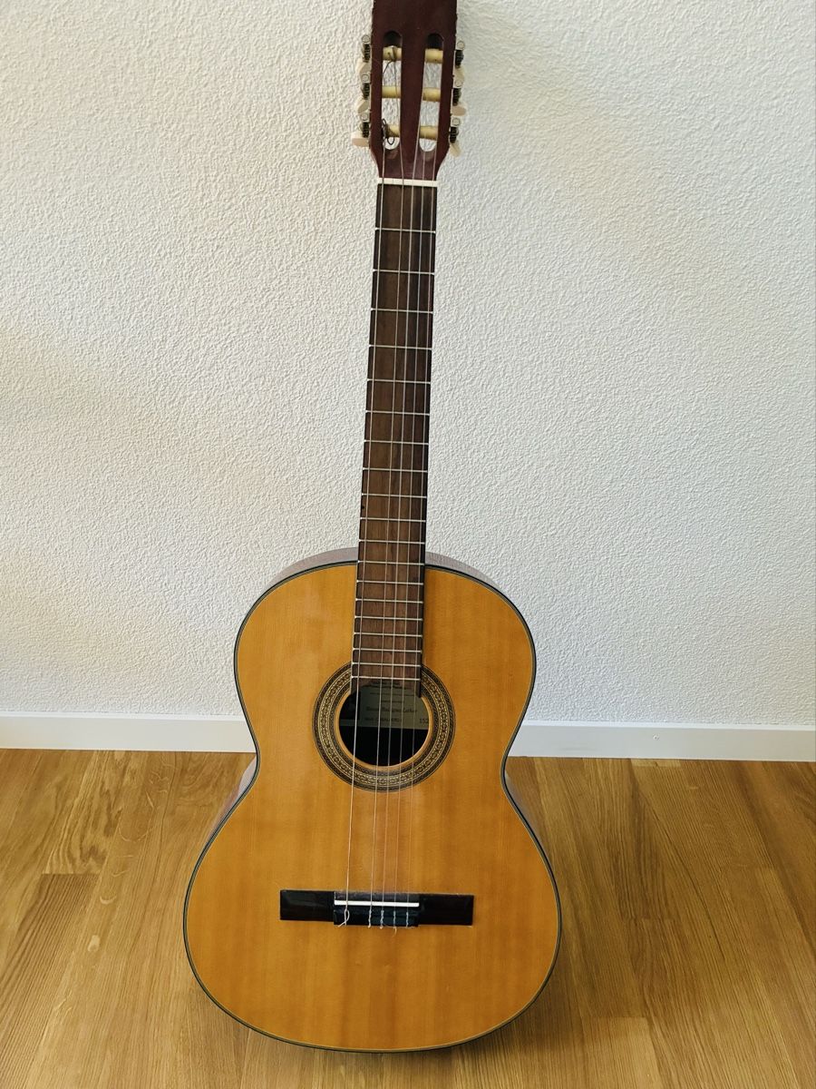 Instruments de musique: Spanish guitar – D'occasion à Baar par nye_r6hg