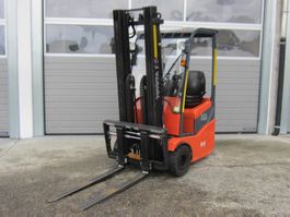 Gabelstapler,Triplexmast, Freihub, Zinkenverst 1000kg, 5.00m