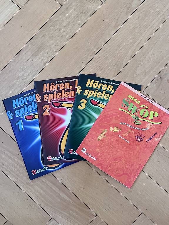 Libri: Saxophone - Notenbücher mit CD – Usato da Bern venduto da joy_p6w7