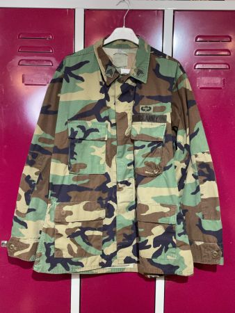 VINTAGE USA ARMY WOODLAND CAMO FIELD JACKET SZ: M/L