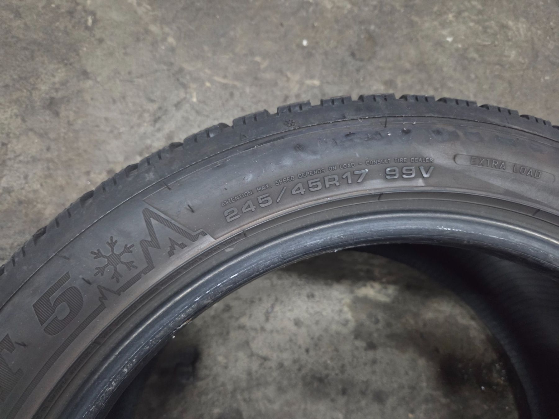 Dunlop Pneus & Kompletträder: Winterreifen – Gebraucht aus Etziken von elena037 2