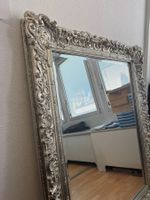 Grand miroir baroque artisanal – cadre sculpté à la main