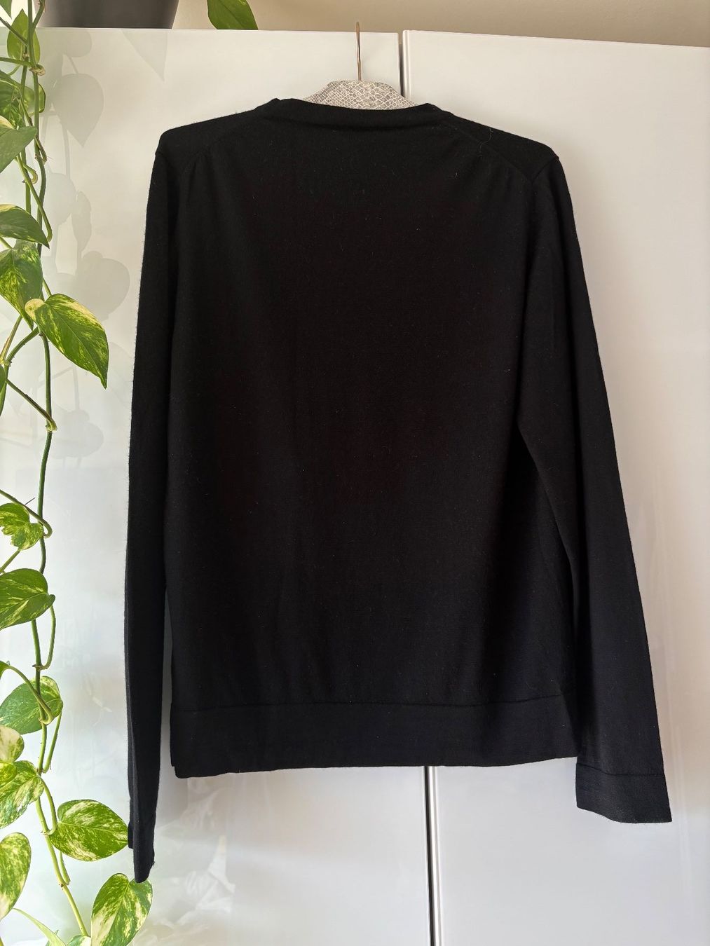 Maglioni & Felpe: FILIPPA K schwarzer Wollpullover Gr. L (geflickte Stellen!) – Usato da Zürich venduto da missmodernage 3