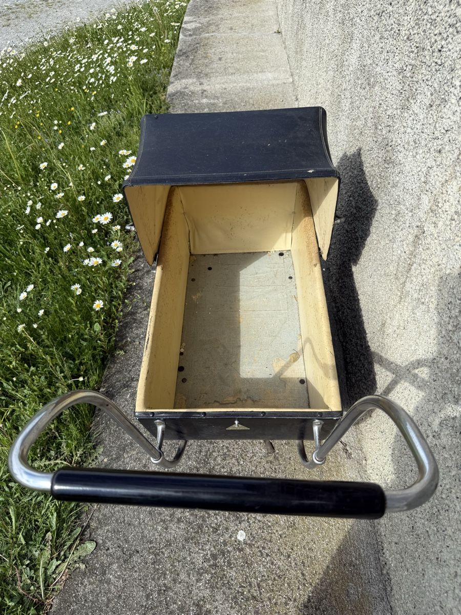 Kinderwagen: Antiker Kinderwagen – Gebraucht aus Appenzell Eggerst. von Koer85 1