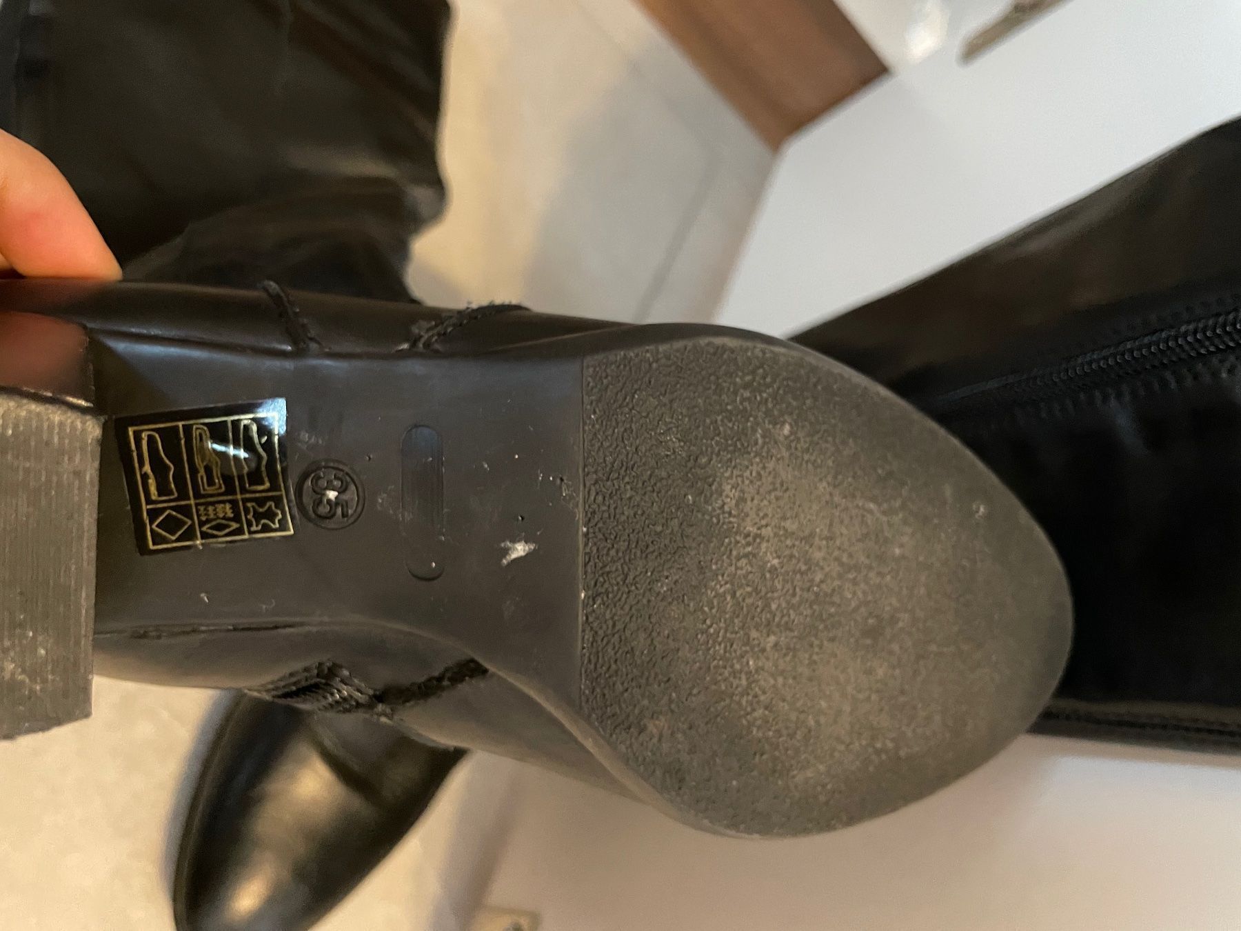 Scarpe da donna: Stiefel schwarz GR 35 – Usato da Wilen b. Wollerau venduto da LastChance22 2
