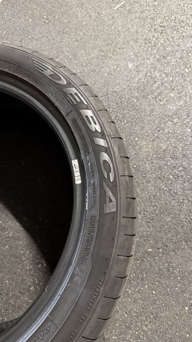 Pneumatici & Ruote complete: Sommerpneu 245/45 R18 – Usato da St. Gallen venduto da nikargel