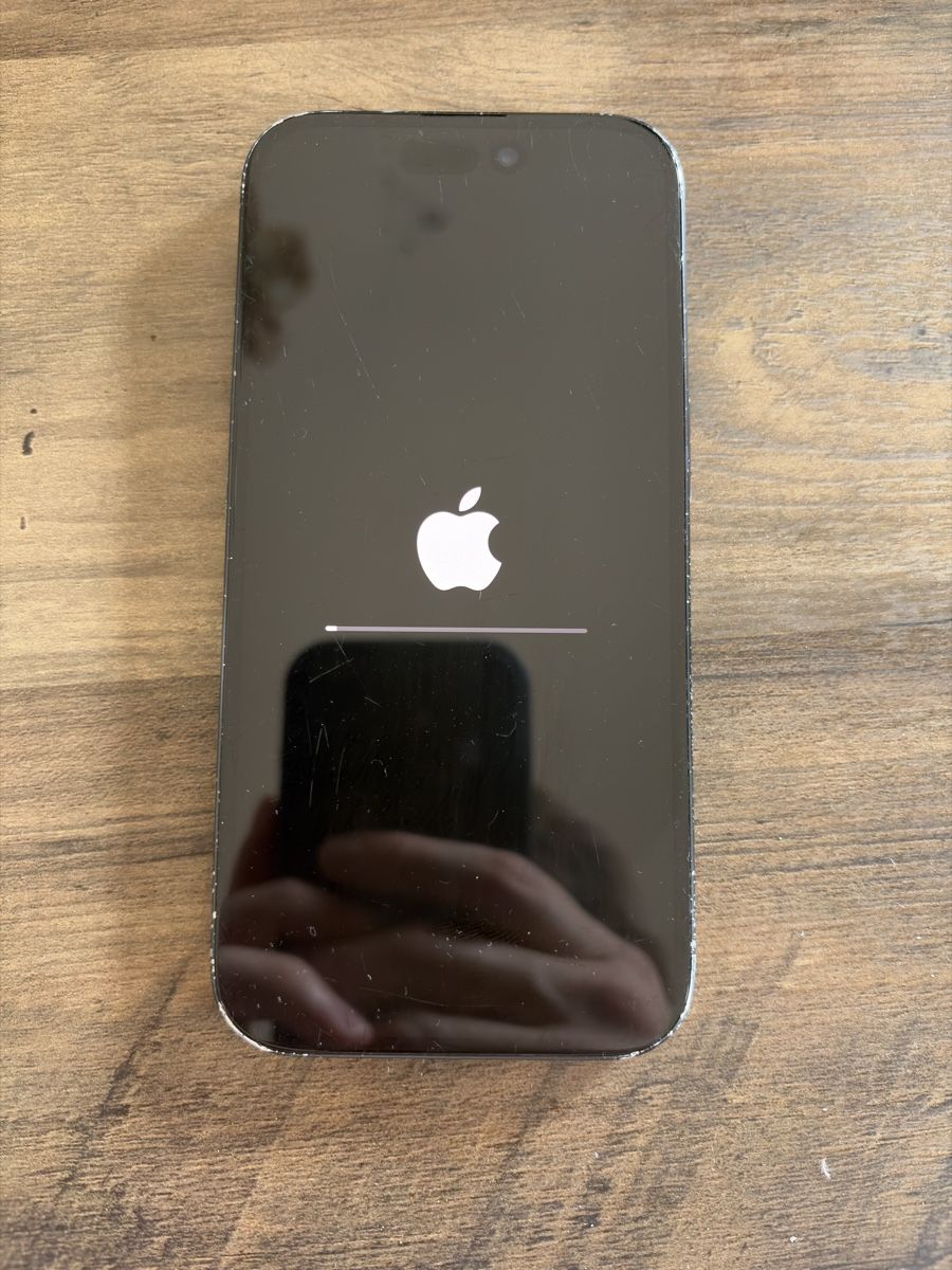 Apple Telefoni cellulari / Smartphones: IPhone16 (256gb) Black – Usato da Luzern venduto da max_9v87 1