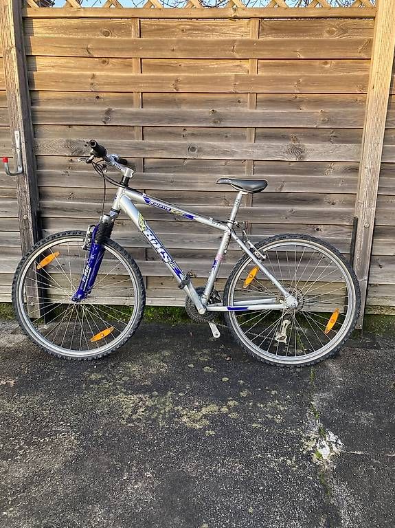 Biciclette: Vélo BIXS – Usato da Givrins venduto da phi_kdn6 1