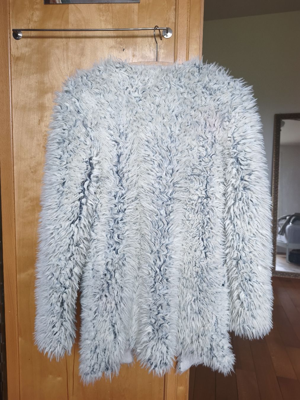 Mäntel: flauchige Kunstfell-Jacke von Ruby Tuesday  – Neu (gemäss Beschreibung) aus Schaan von Sarahvo13 3