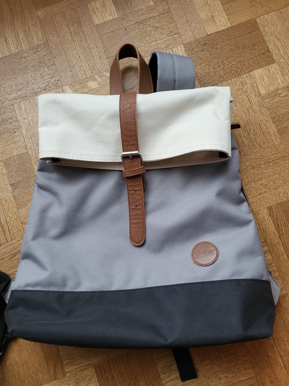 Zaini: Rucksack Marke Enter, grau beige – Usato da Malters venduto da Veriberii