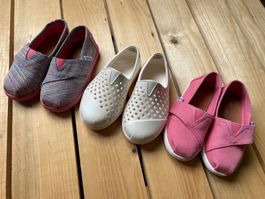 Toms Enfants Taille 23.5 3 pack