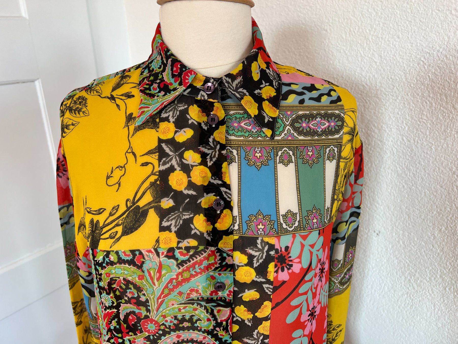 Etro Camicette: ETRO Milano Damen Bluse oder Kleid, 100% Seide, ca Gr. 38/40 – Usato da Worb venduto da farben20zauber 1
