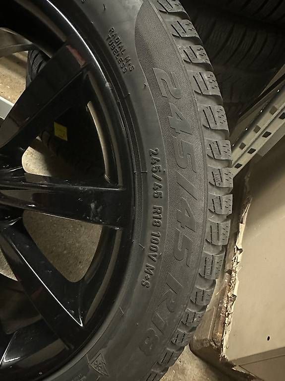 Cerchioni: 4 wunderschöne 18" Originalfelgen BMW – Usato da rifferswil venduto da Bulls0 2