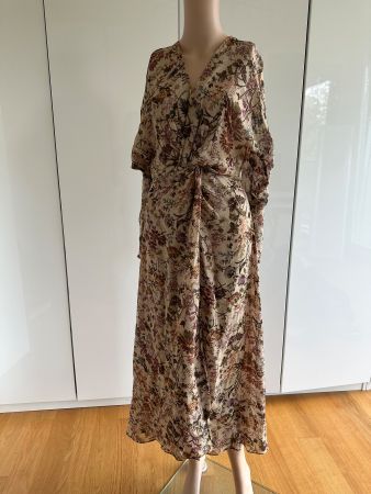 Kleid von Massimo Dutti (ungetragen)