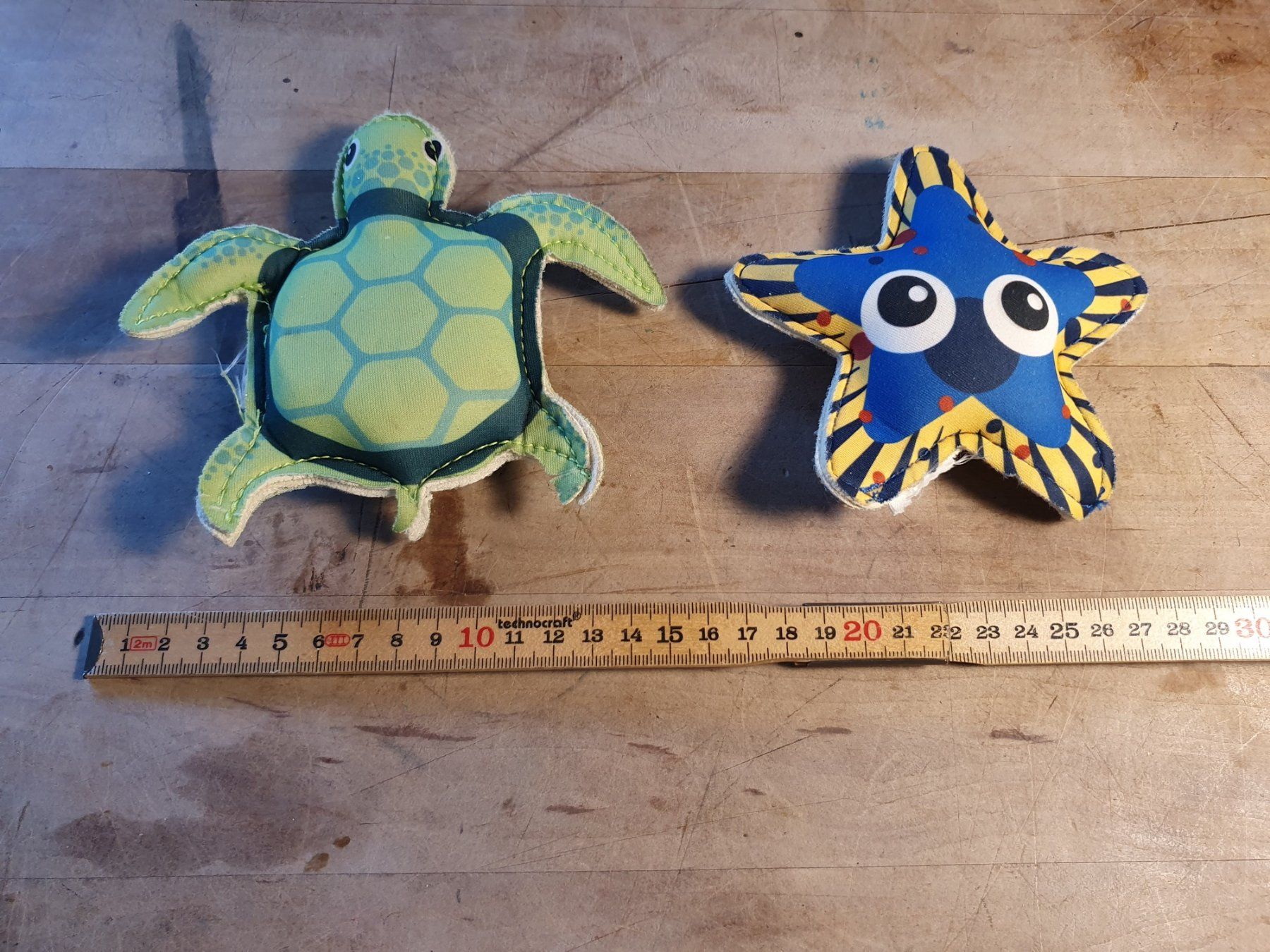 Spielzeuge: Wasserspielzeug Schildkröte + Seestern – Gebraucht aus Zürich von loosebone 1
