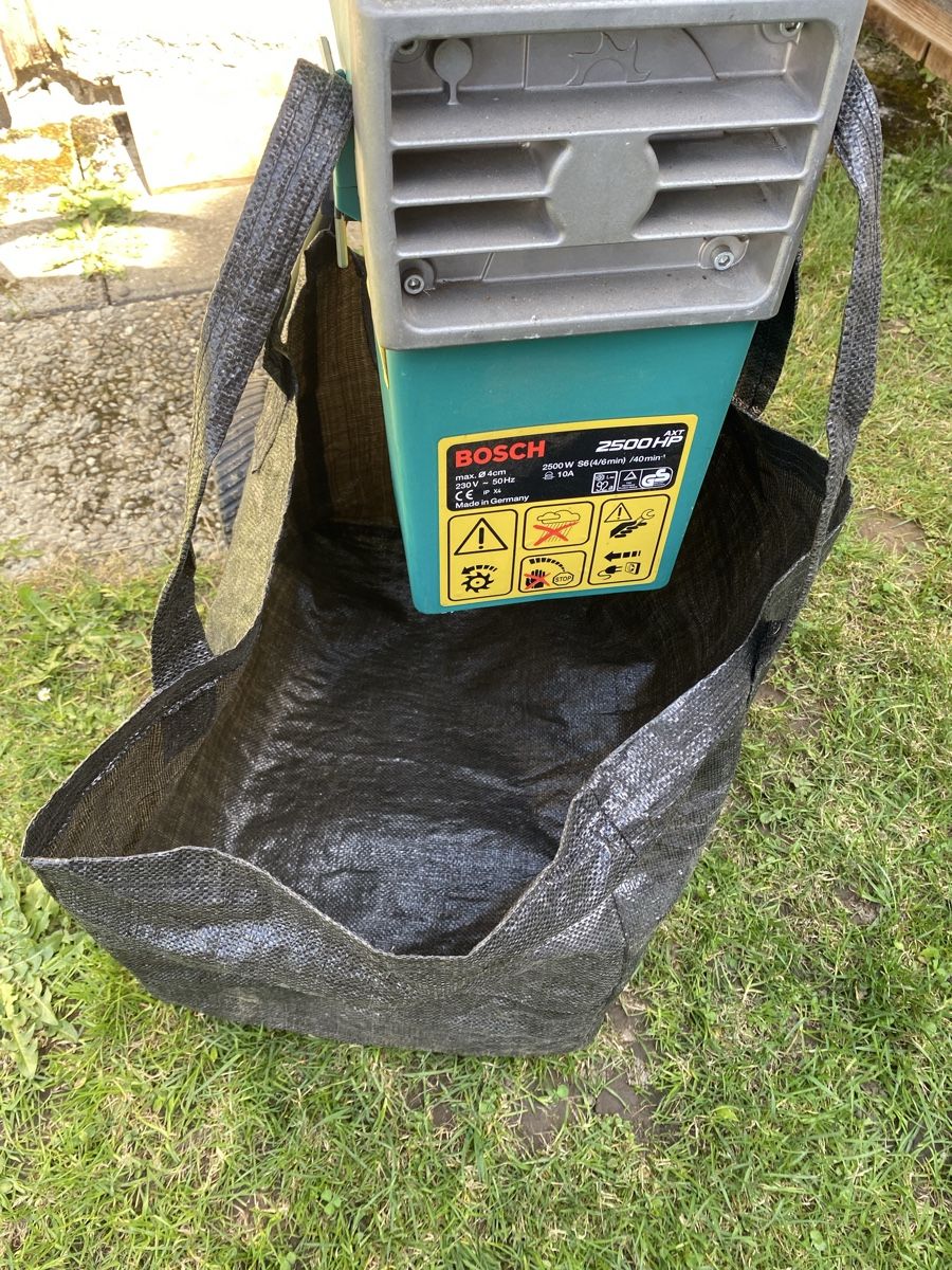 Bosch Déchiqueteuse: Bosch Häksler – D'occasion à Bächli (Hemberg) par aika012 2