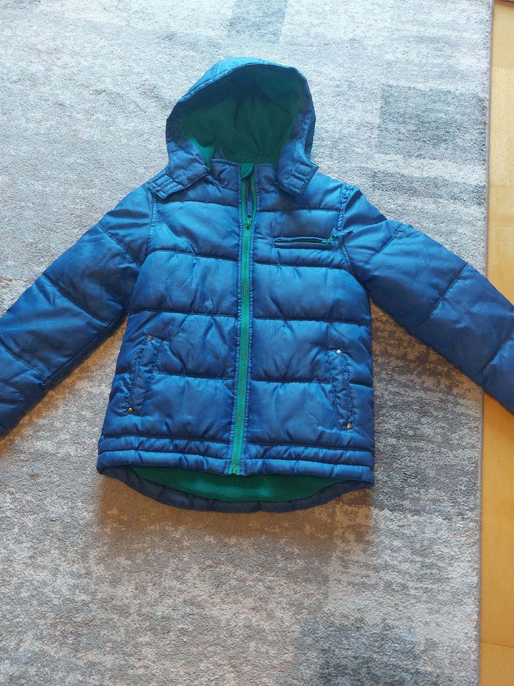H&M Jacken & Mäntel: sehr warme Jacke gr 134 – Gebraucht aus Landquart von Cedes