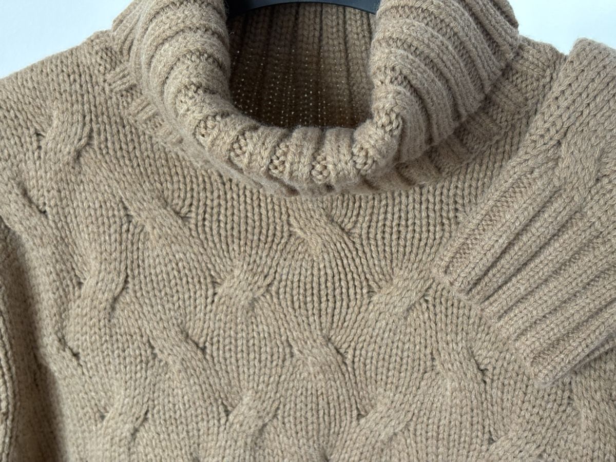 Pullover & Sweatshirts: Pullover Rollkragen beige Grösse XXL – Gebraucht aus Reiden von verjaques 2