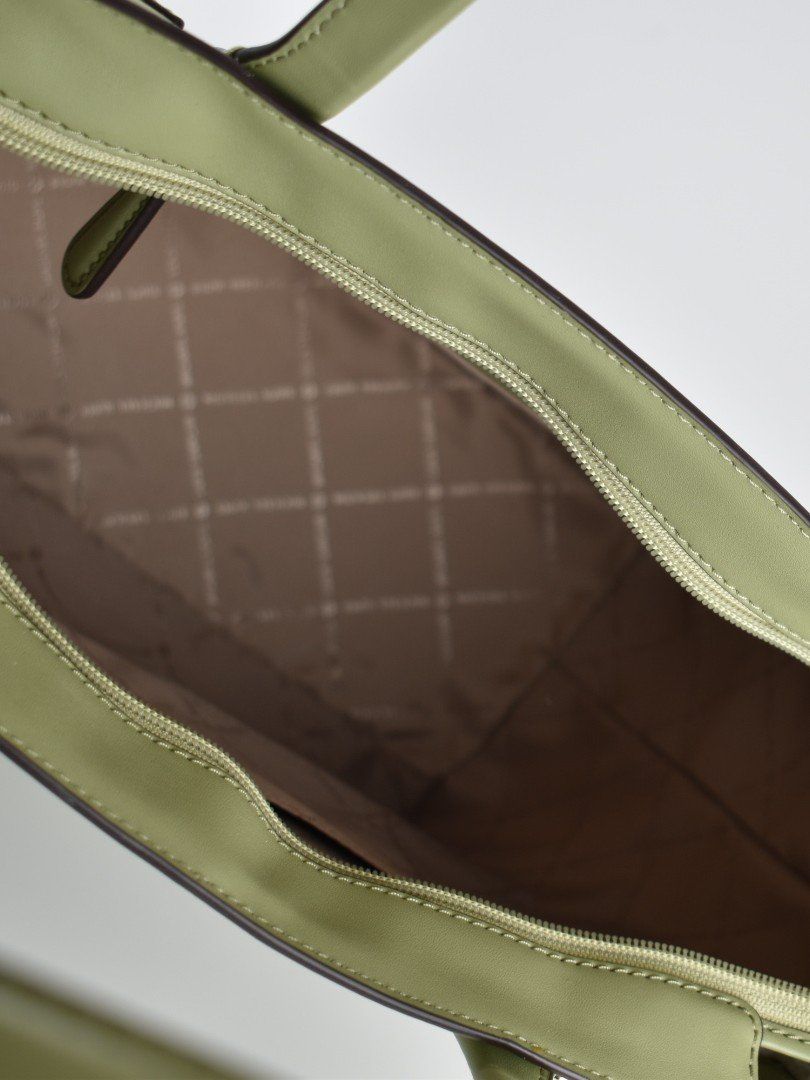 Michael Kors Borse da donna: Michael Kors Handtasche, hellgrün, neuwertig – Nuovo (secondo la descrizione) da Nürensdorf venduto da 2ND_STORY 9