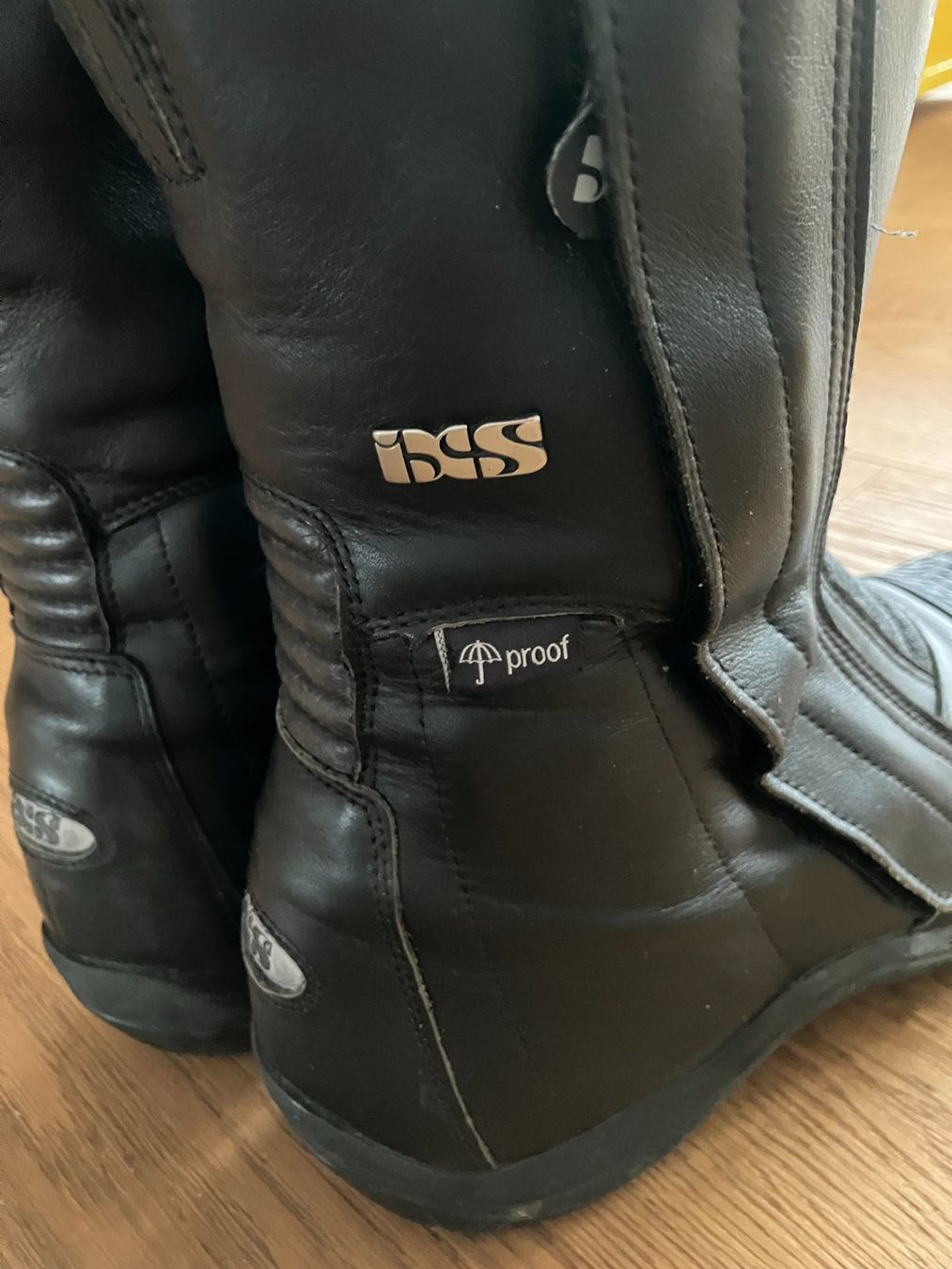 IXS Herrenschuhe: Motorradstiefel Gr. 42 – Gebraucht aus Unterägeri von Bettsofa123 1