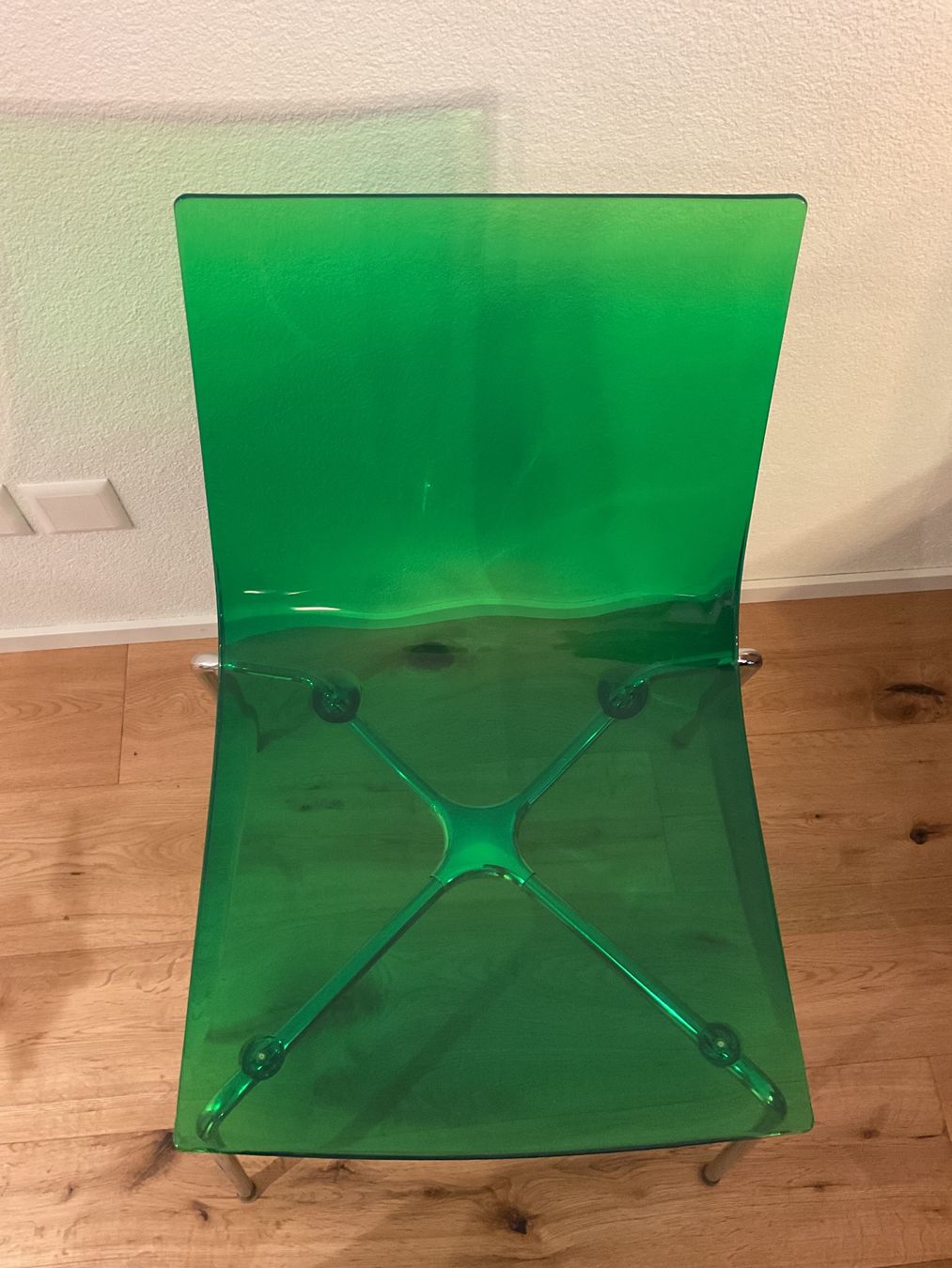 Interio Sedie: Designer Stühle aus grünem Plexiglas – Usato da Winznau venduto da kikkoman 1