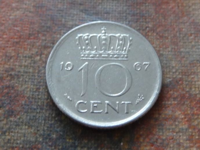 Tutti le monete: PAYS-BAS  Nederland  10  Cent  1967 – Usato da Romanel-sur-Lausanne venduto da Swift13