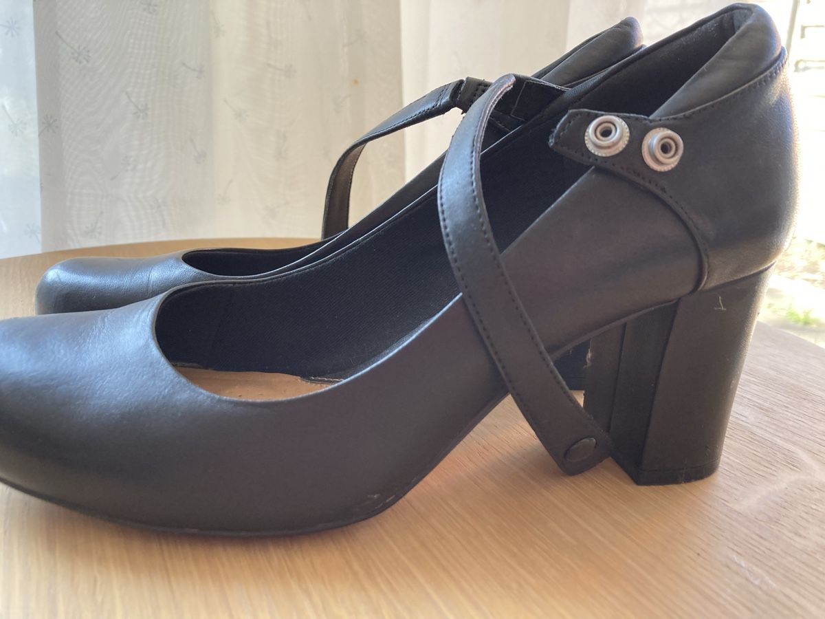 Scarpe da donna: Clarks Pumps soft Gr.39 neuwertig – Nuovo (secondo la descrizione) da Bottighofen venduto da fritz-81 3
