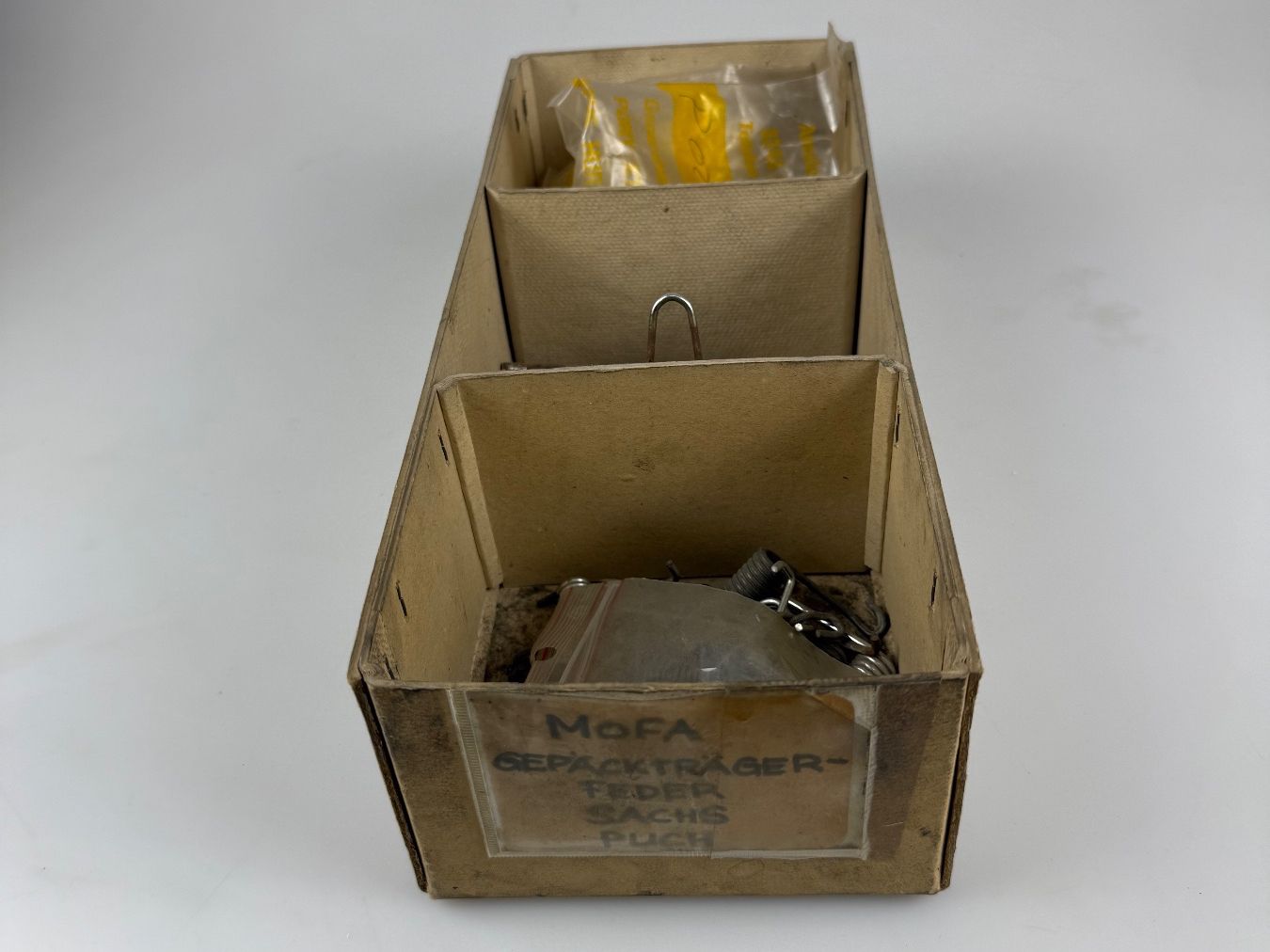 Puch Ciclomotori: Gepäckträgerfeder Mofa NOS/Occ – Usato da Hallau venduto da mofaplus