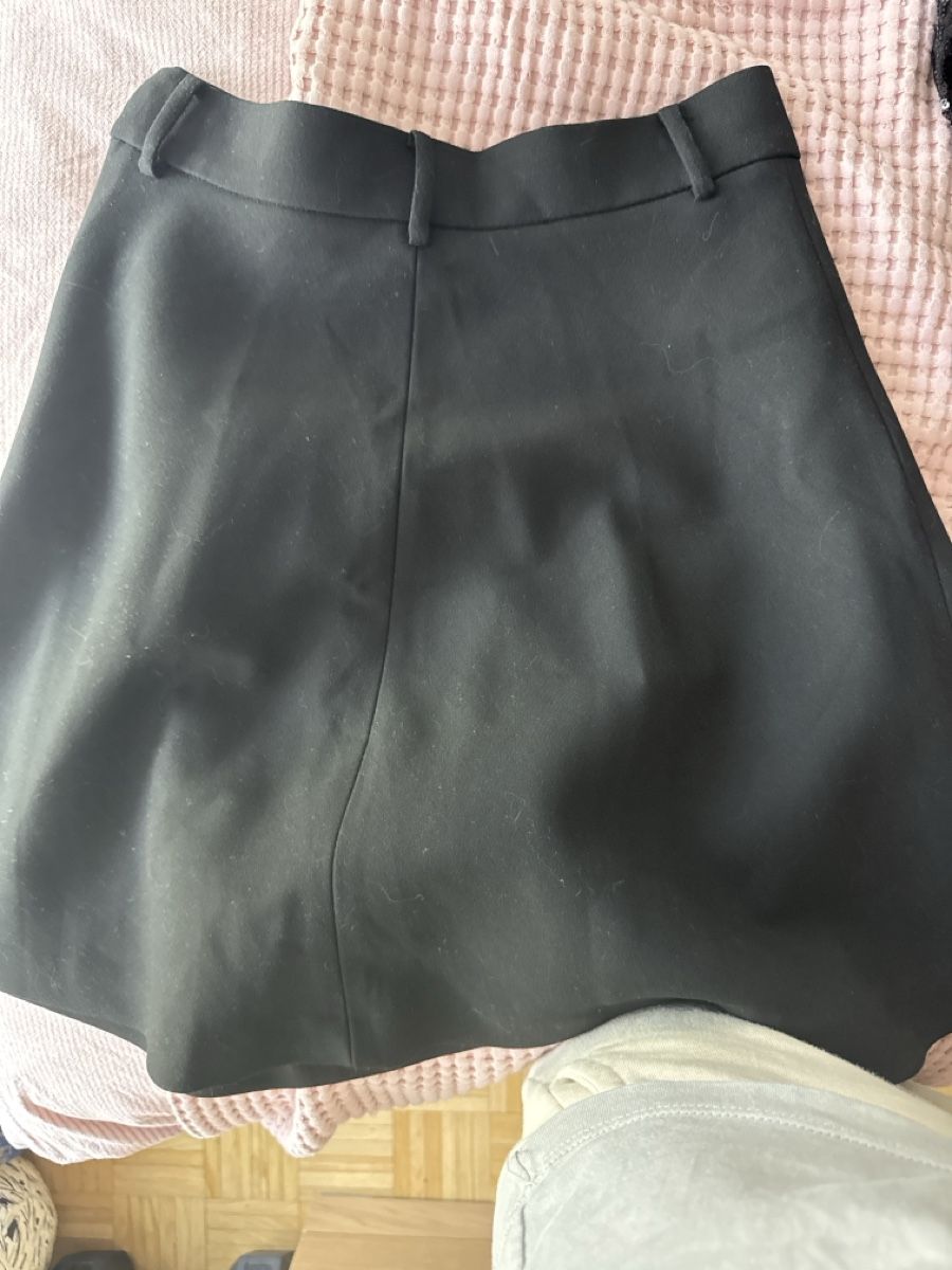 Zara Gonne: Jupe Zara  – Nuovo (secondo la descrizione) da Chêne-Bougeries venduto da dav_x99l 1
