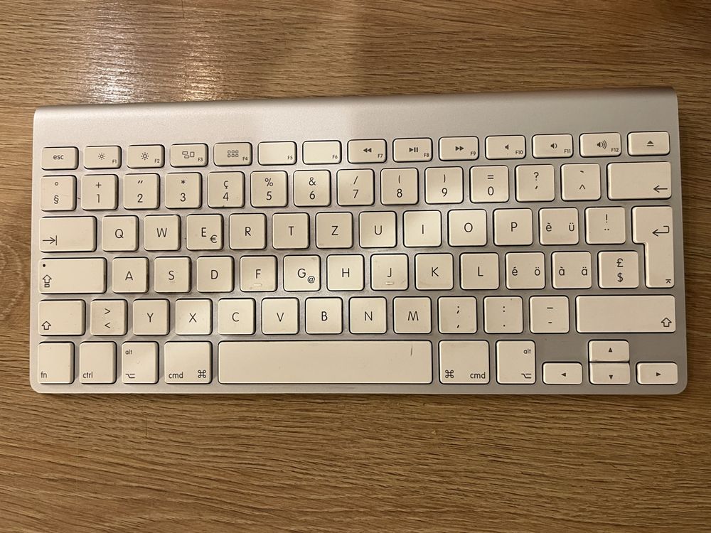 Clavier Apple Wireless Keyboard disposition suisse QWERTZ (Neu (gemäss ...