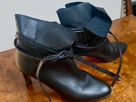 JIMMY CHOO Elegante Damen Stiefeletten aus Leder