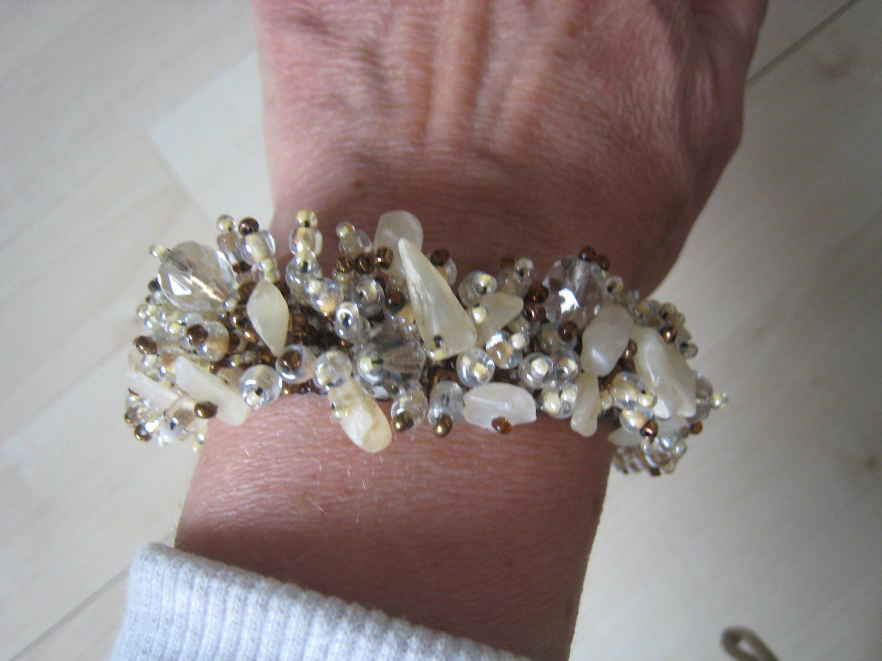 Bracciali & Braccialetti: schönes Schmuck Armband  mit Steinen – Usato da Dättlikon venduto da Mamakuga 9