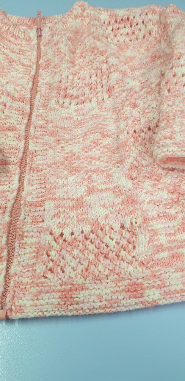 Giacche & Cappotti: Veste tricoté main 8A rose – Nuovo (secondo la descrizione) da St-Imier venduto da goodber 1