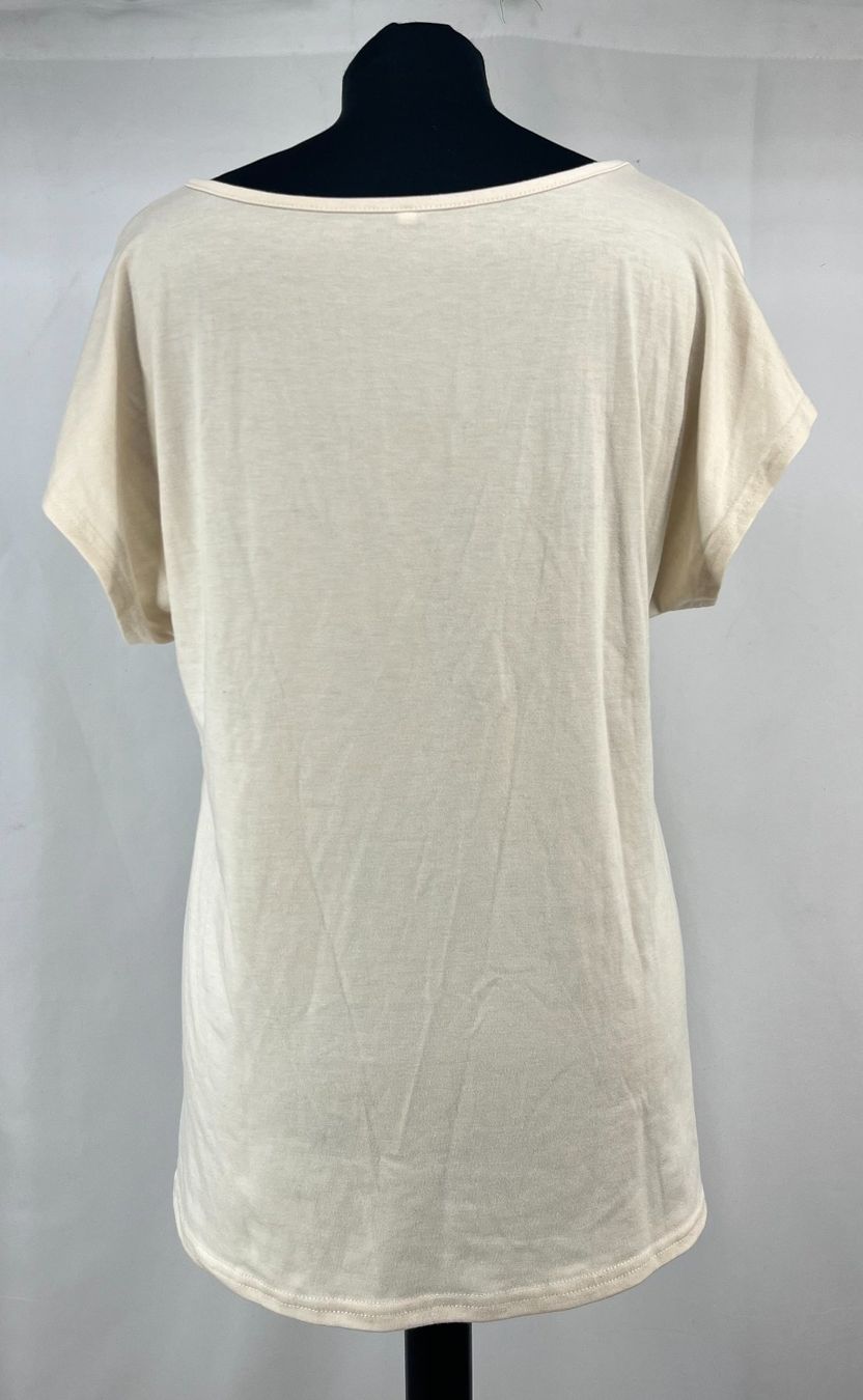 T-shirts: T-shirt beige M – D'occasion à Lausanne par PlusValue_Lausanne 3