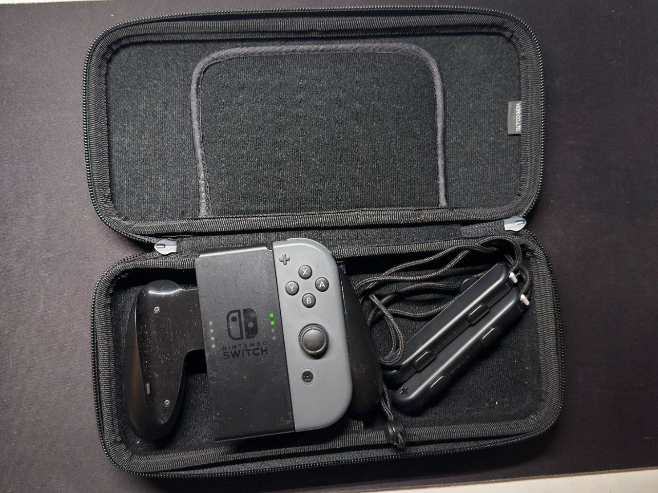 Nintendo Console: Nintendo Switch Zubehör Bundle – Usato da Hermetschwil-Staff venduto da b6mp