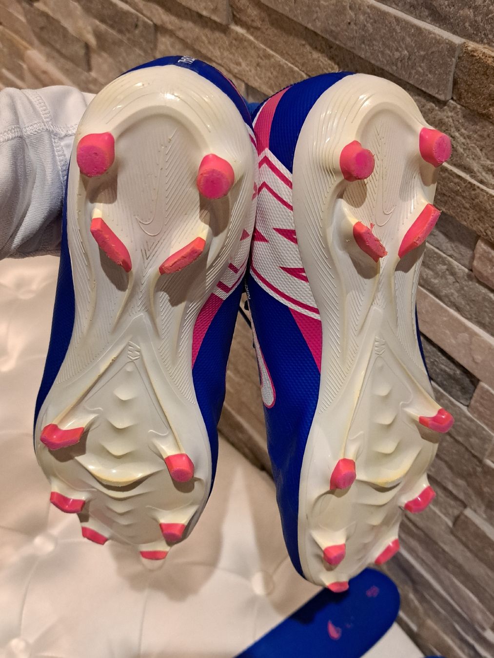 Nike Herrenschuhe: Nike Fussballschuhe 41 – Gebraucht aus bazenheid von salerno007 2