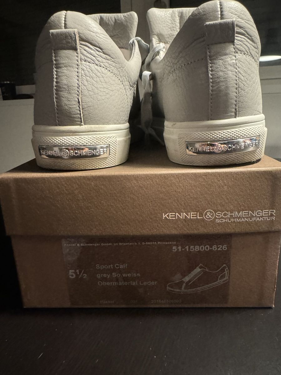 Kennel + Schmenger Damenschuhe: Kennel & Schmenger Leder Turnschuhe Gr. 39 hellgrau – Neu (gemäss Beschreibung) aus Zürich von Jen10 2