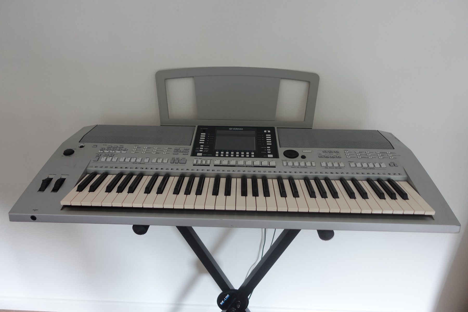 Yamaha Strumenti musicali: Keyboard Yamaha PSR-S710 – Usato da Oberdiessbach venduto da TimonW.