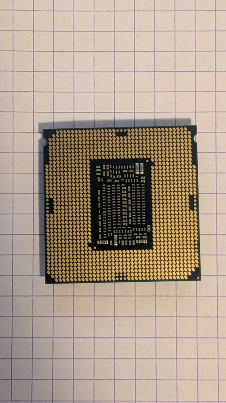 Intel Componenti elettronici: Intel Core i5‑9400 CPU – Usato da Menziken venduto da PurpleSky89 1