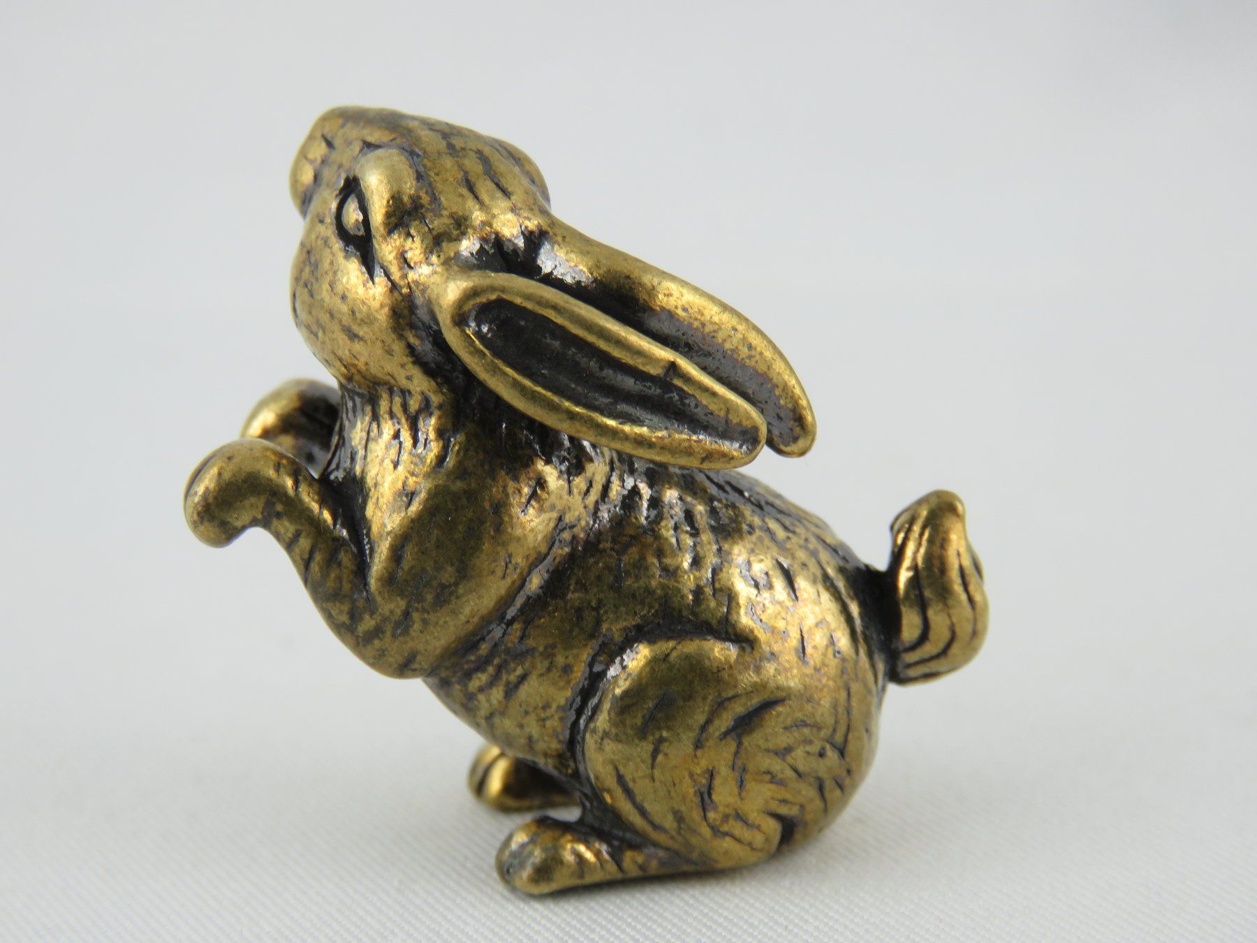 Figuren: HASE - Deko Messingfigur - 3,2x3cm – Neu und originalverpackt aus Grenchen von Yamahwildstar16 3