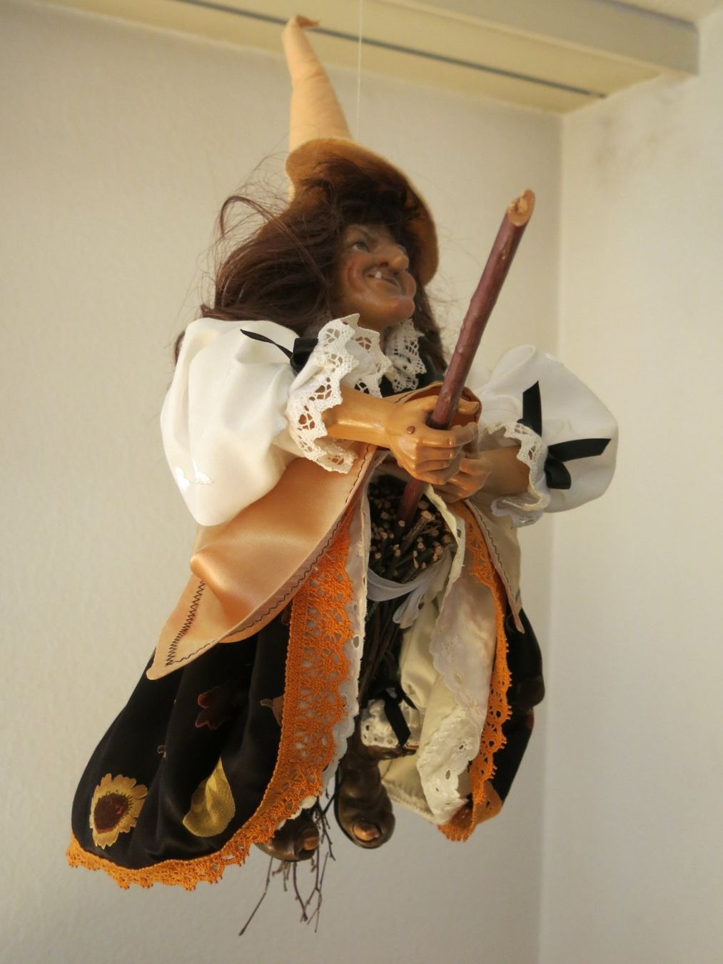 Statuette: Vogelberg Hexe   Einzelstück  Nr. 270 – Usato da Zürich venduto da Fox410 2