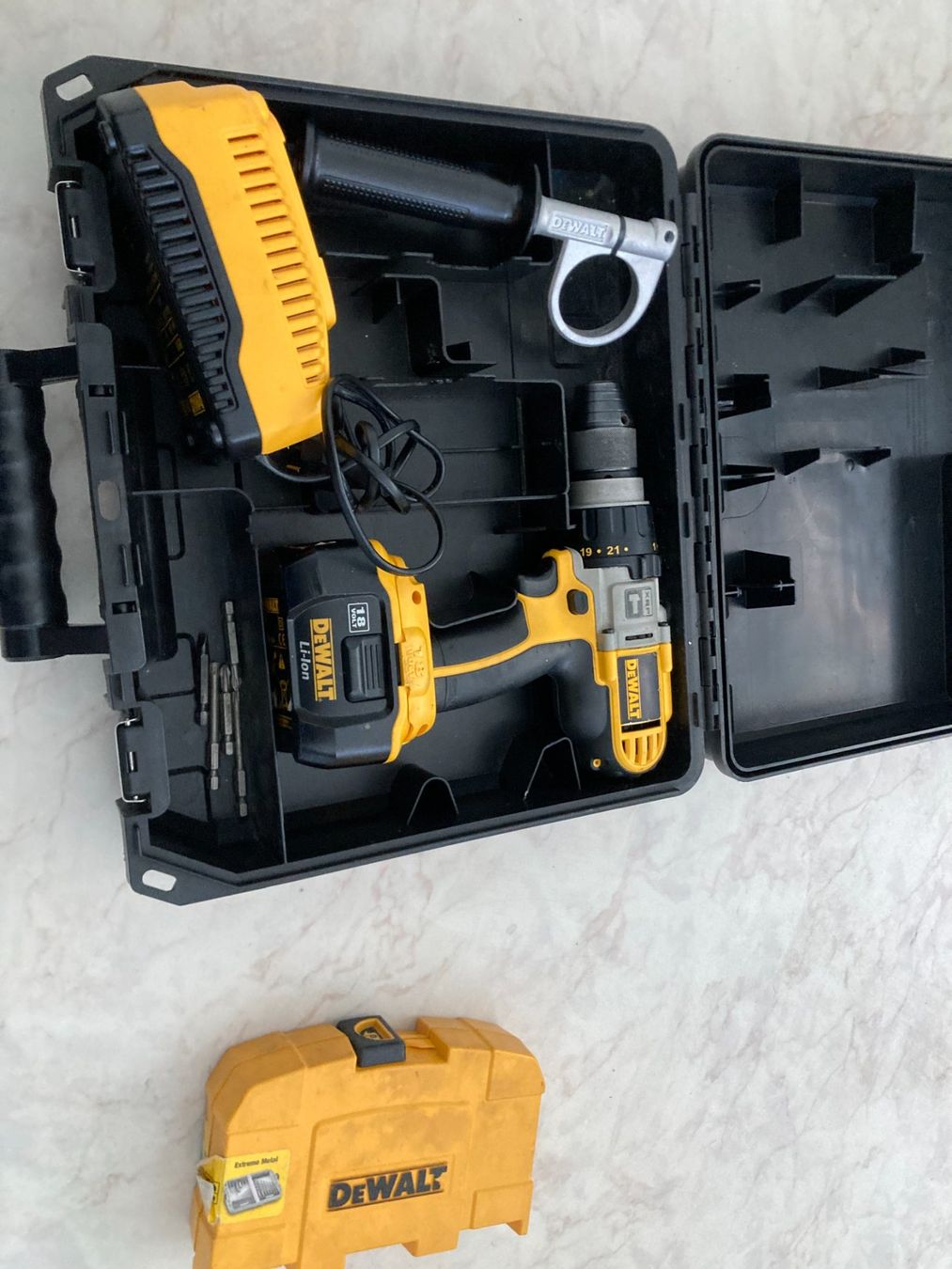 Dewalt Trapani: Akku Schlagbohrschrauber Dewalt DCD925 – Usato da Zürich venduto da Claudioclaudio 3