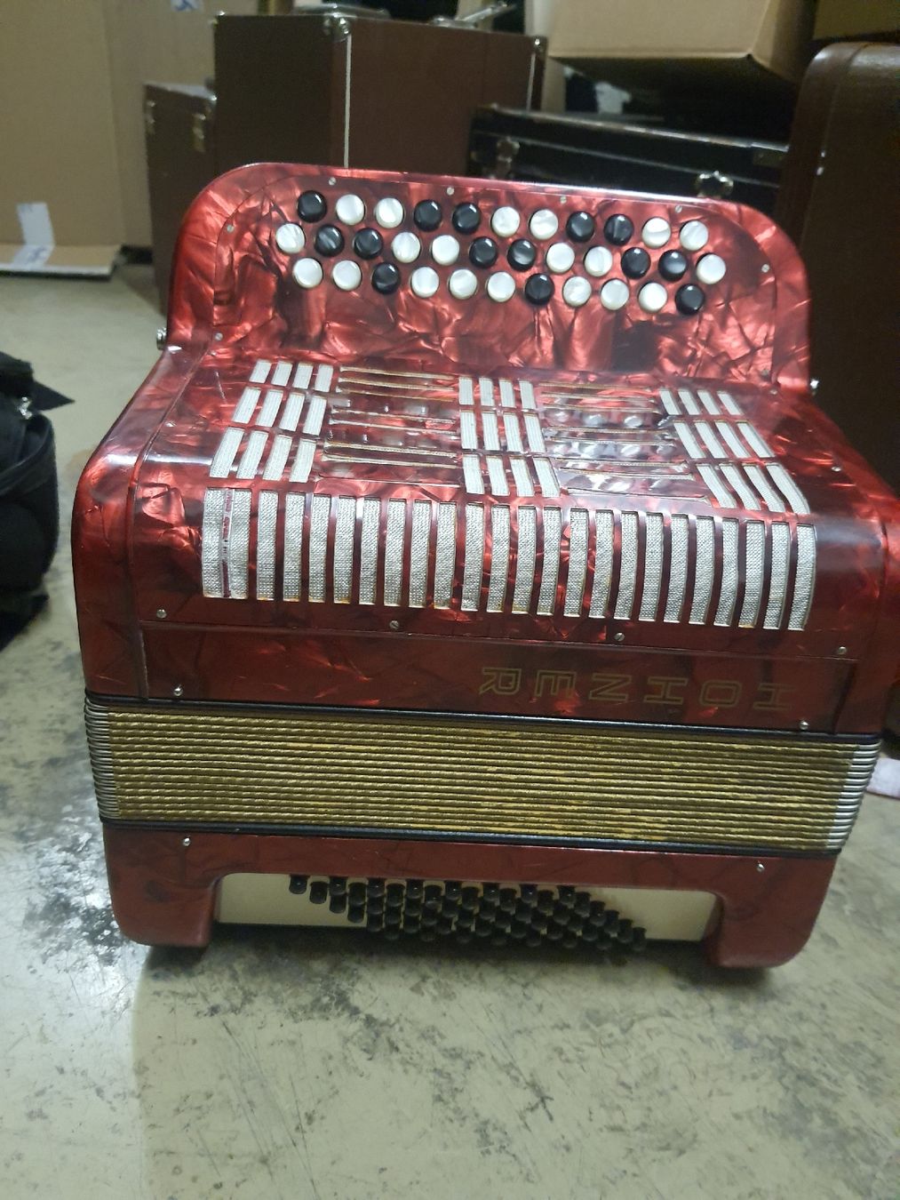 Hohner Strumenti musicali: accordéon chromatique hohner  – Usato da Pont-de-la-Morge venduto da Mirabelle0 2