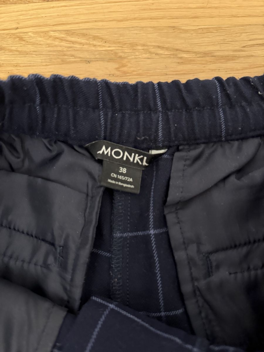 Monki Pantaloni: Monki Trousers Navy Check Pattern – Usato da Zürich venduto da mha_mx9n 5