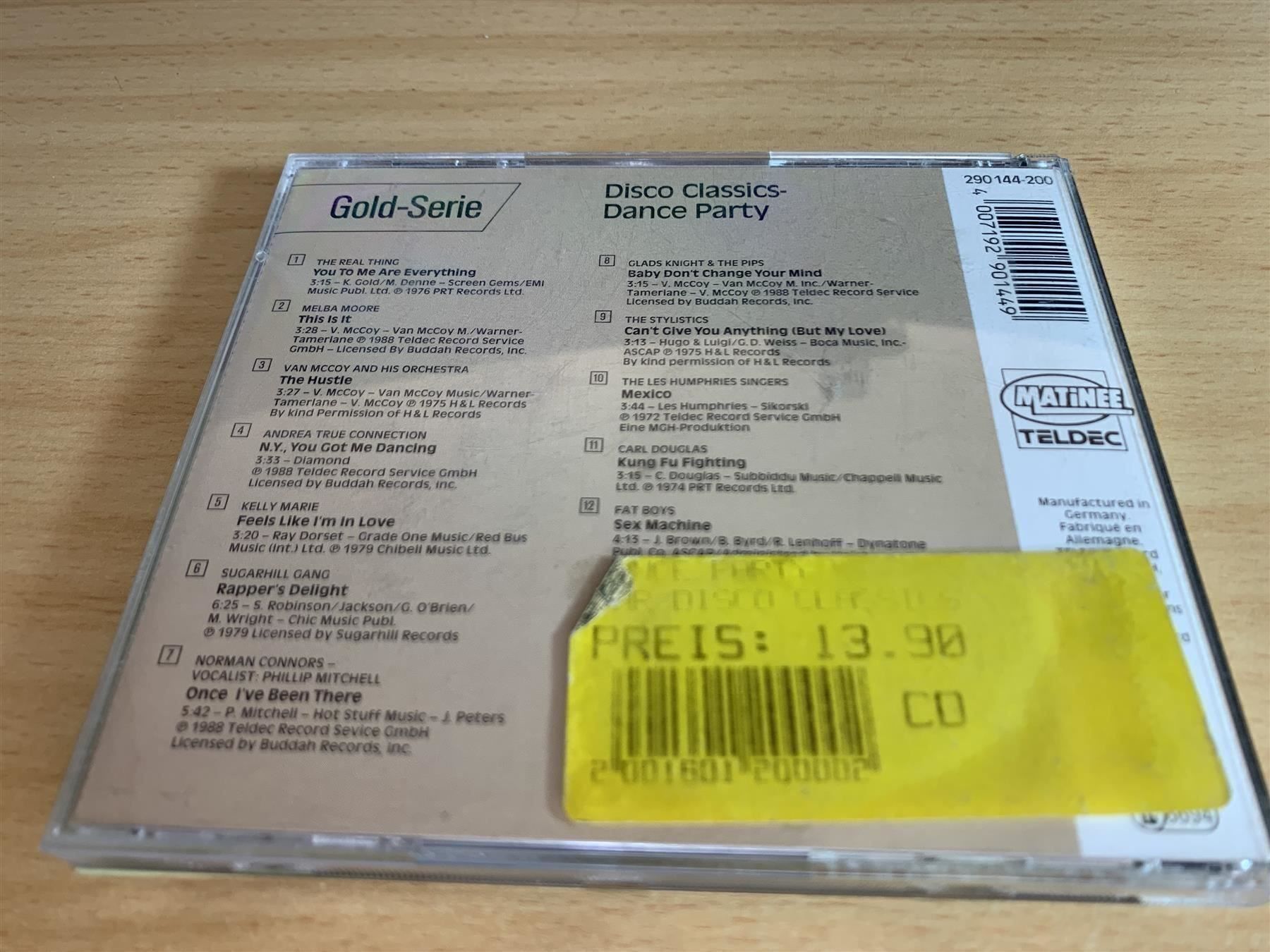 CD: Disco Classics - Dance Party – Usato da Rikon im Tösstal venduto da Alpenmutz 1