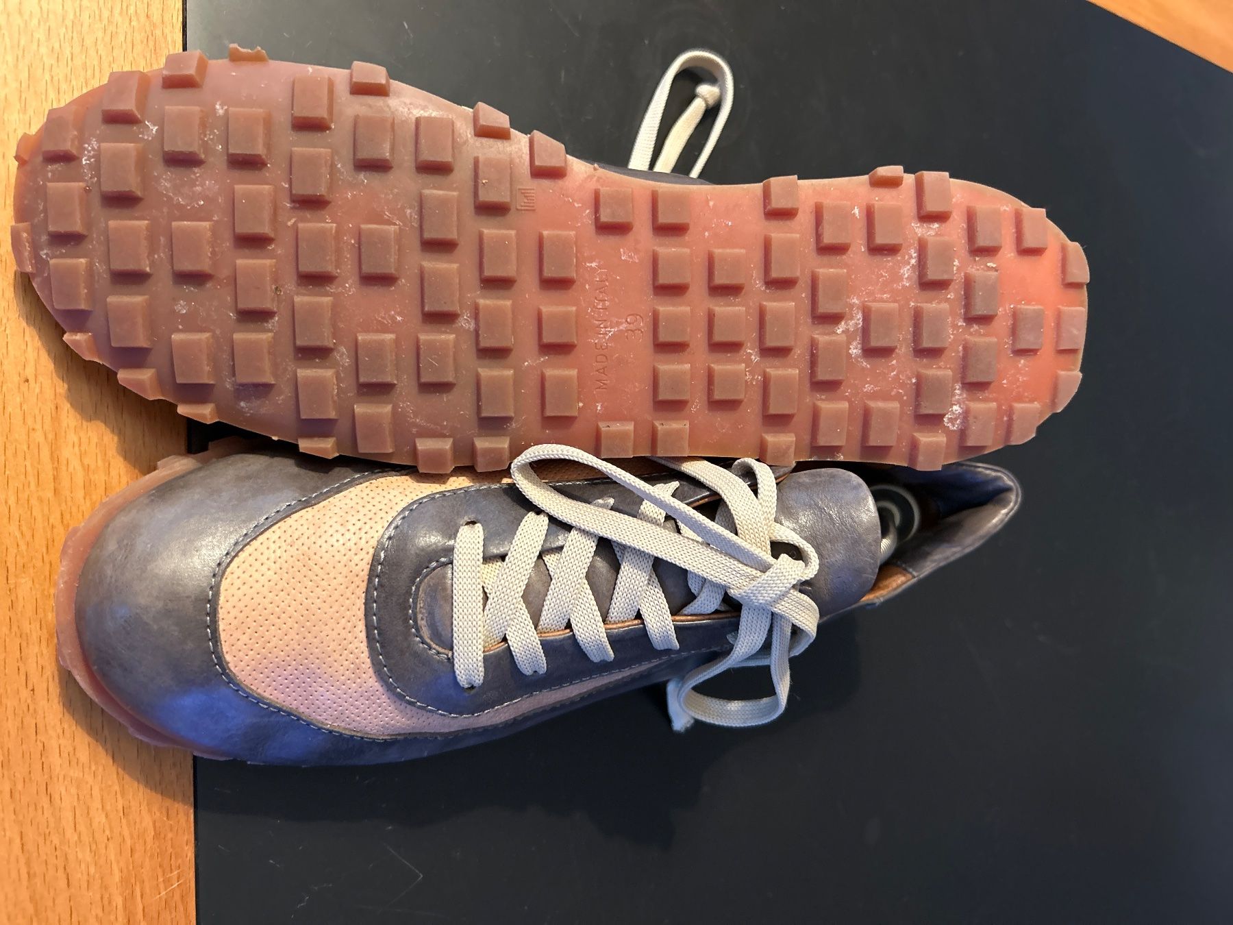 Scarpe da donna: Chaussures cuir souple dame – Usato da Bévilard venduto da sab_6jt5 3