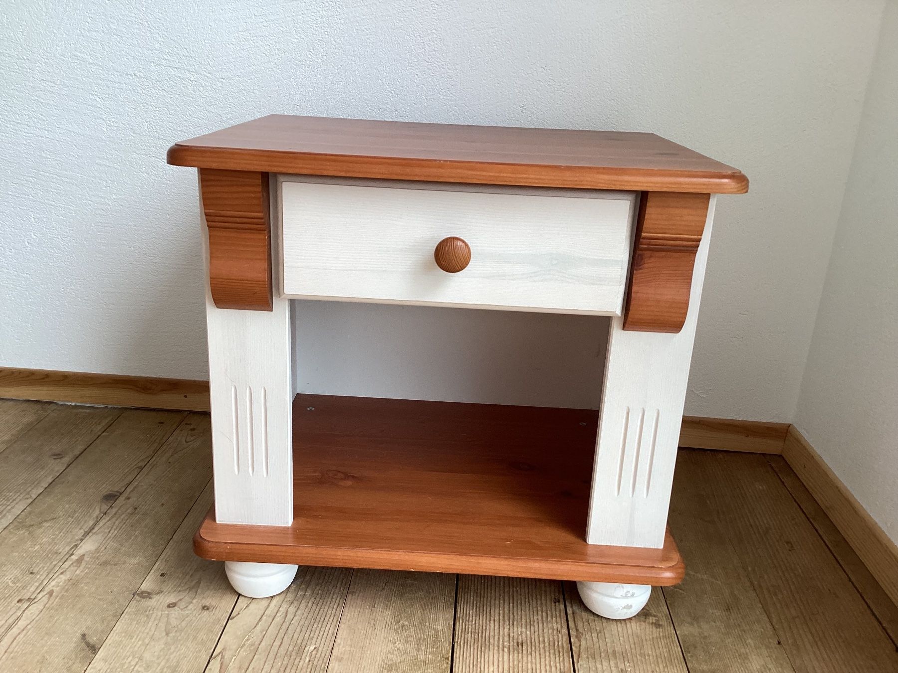 Armoires: Kleiderschrank mit Kommode und Nachttisch – D'occasion à Dürnten par Quinson 9