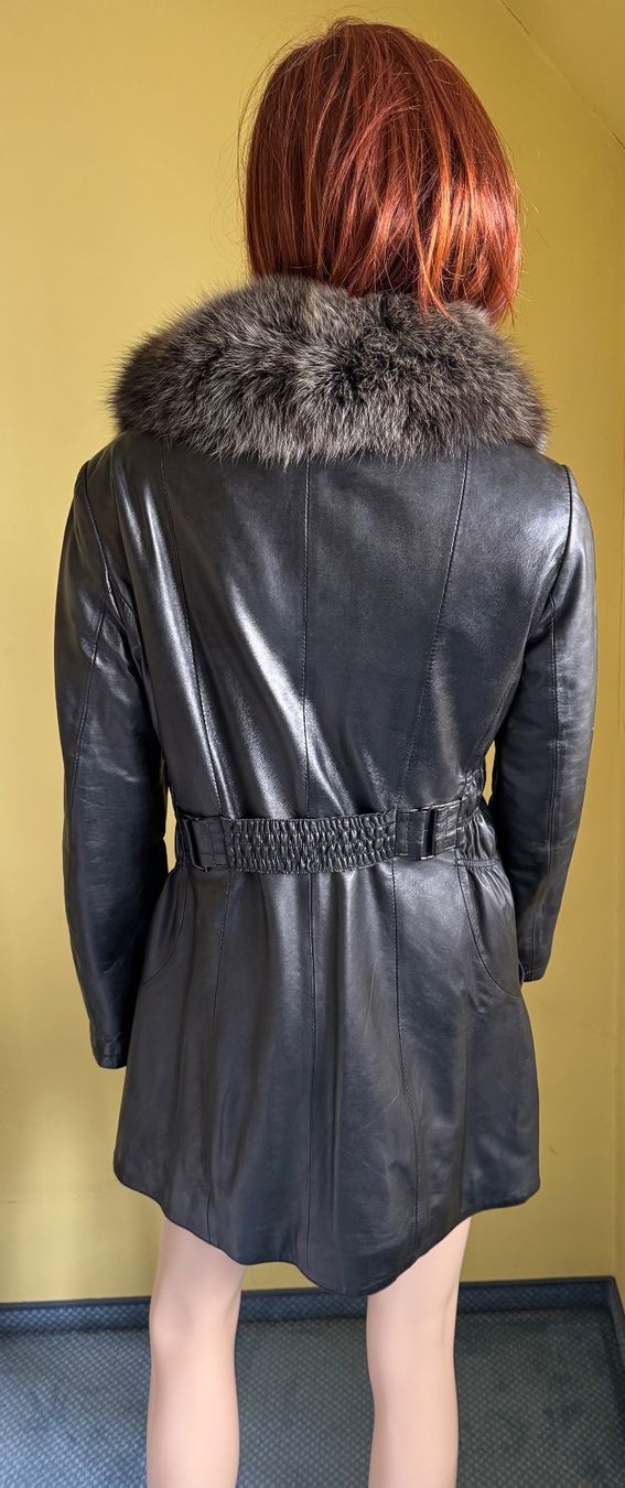 Jacken: Tolle Leder Jacke Gr. 38/40 – Gebraucht aus Pfäffikon ZH von Margot1 2