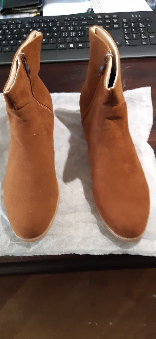 Scarpe da uomo: Stiefaletten – Nuovo (secondo la descrizione) da Basel venduto da Trullo1